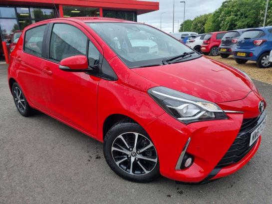 A null TOYOTA YARIS 1.5 VVT-i Icon Tech Hatchback 5dr Petrol Manual Euro 6 (111 ps)