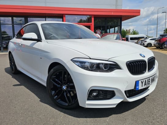A null BMW 2 SERIES 2.0 220i M Sport Coupe 2dr Petrol Auto Euro 6 (s/s) (184 ps)