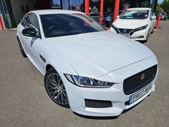 A null JAGUAR XE 2.0i Landmark Saloon 4dr Petrol Auto Euro 6 (s/s) (200 ps)