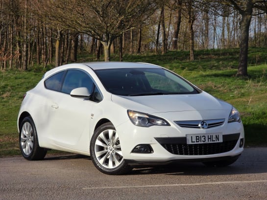 A 2013 VAUXHALL ASTRA GTC 1.6T 16V SRi Euro 5 3dr