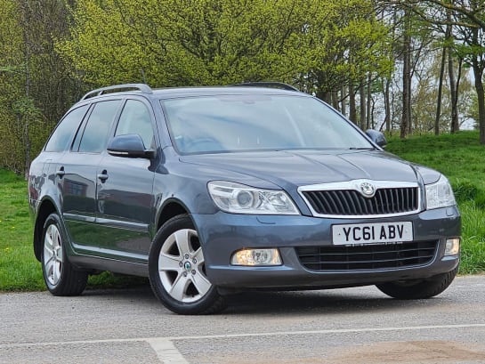 A 2011 SKODA OCTAVIA ELEGANCE TDI CR DSG