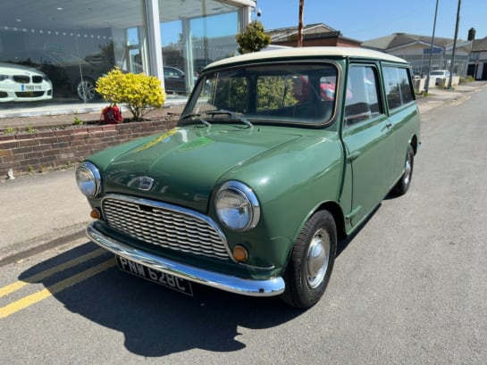 A 2016 AUSTIN MINI CLASSIC 1.3 Countryman (Traveller)