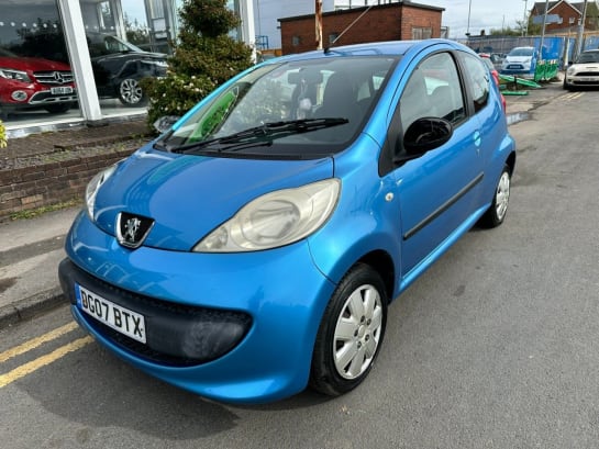 A null PEUGEOT 107 1.0 URBAN 3d 68 BHP