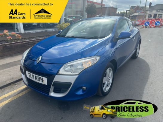 A null RENAULT MEGANE 1.6 16V Dynamique TomTom Coupe 3dr Petrol Manual Euro 5 (110 ps)