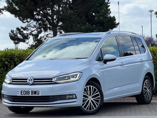 A null VOLKSWAGEN TOURAN 2.0 TDI SEL MPV 5dr Diesel DSG Euro 6 (s/s) (150 ps) Panoramic Sunroof, Par