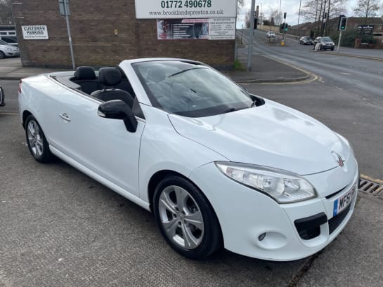 A null RENAULT MEGANE 1.4 TCe Dynamique TomTom Convertible 2dr Petrol Manual Euro 5 (130 ps)