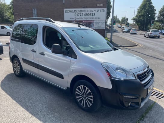 A null PEUGEOT PARTNER TEPEE 1.6 BlLUEHDI OUTDOOR MPV 5DR DIESEL AUTOMATIC ETG EURO 6