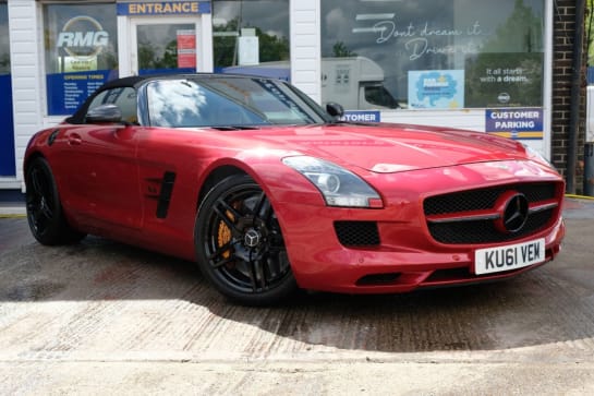 A 2011 MERCEDES SLS SLS AMG ROADSTER