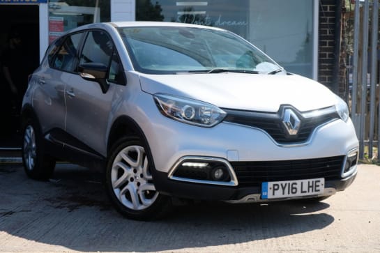 A 2016 RENAULT CAPTUR DYNAMIQUE NAV DCI