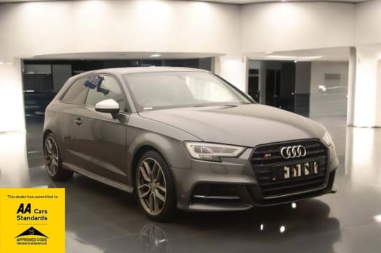 A null AUDI S3 2.0 TFSI Hatchback 3dr Petrol S Tronic quattro Euro 6 (s/s) (310 ps) FRESH