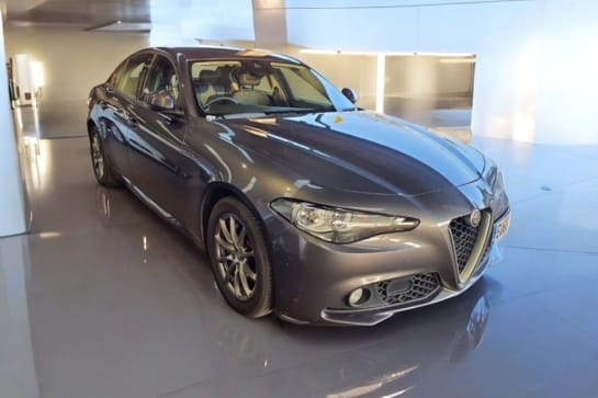 A null ALFA ROMEO GIULIA 2.0T Super Saloon 4dr Petrol Auto Euro 6 (s/s) (200 ps)