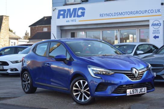 A null RENAULT CLIO 1.0 TCe Iconic Hatchback 5dr Petrol Manual Euro 6 (s/s) (90 ps) 1 Owner