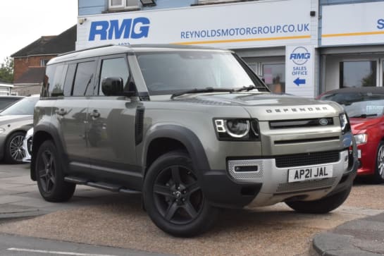 A null LAND ROVER DEFENDER 2.0 SD4 SE SUV 5dr Diesel Auto 4WD Euro 6 (s/s) (240 ps) 1 FORMER OWNER / P