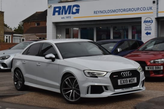 A null AUDI RS3 2.5 TFSI GPF Saloon 4dr Petrol S Tronic quattro Euro 6 (s/s) (400 ps) VERY