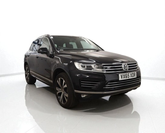 A null VOLKSWAGEN TOUAREG 3.0 TDI V6 BlueMotion Tech R-Line SUV 5dr Diesel Tiptronic 4WD Euro 6 (s/s)