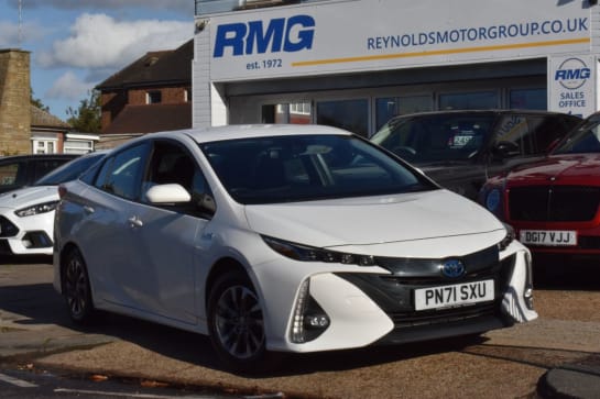 A 2021 TOYOTA PRIUS 1.8 VVT 8.8kWh Business Edition Plus Hatchback 5dr Petrol Plug-in Hybrid CV