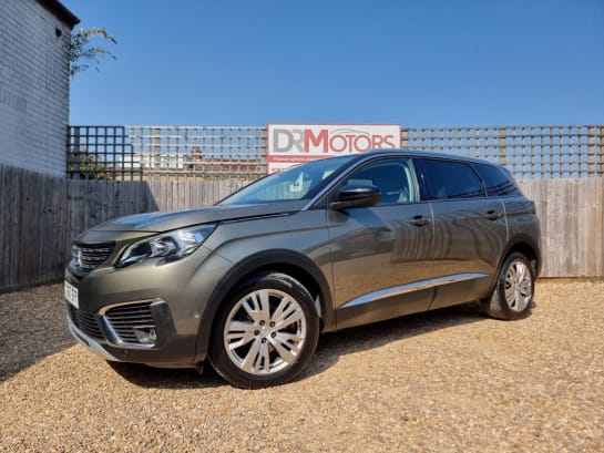 A null PEUGEOT 5008 1.2 PureTech Allure SUV 5dr Petrol EAT Euro 6 (s/s) (130 ps) + SAT NAV + R/
