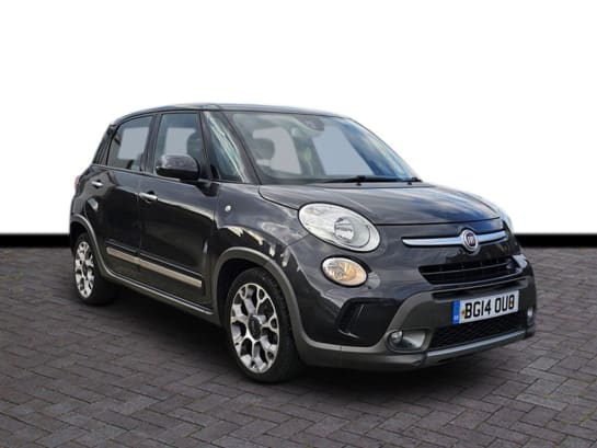 A null FIAT 500L 1.4 TREKKING 5d 95 BHP 6 M warranty £1000 per claim