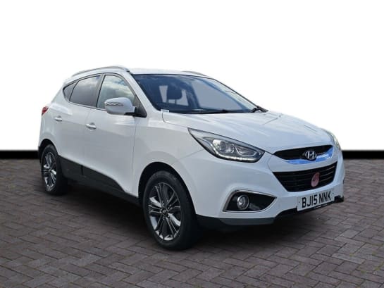 A null HYUNDAI IX35 2.0 CRDi SE SUV 5dr Diesel Manual 4WD Euro 5 (Nav) (134 bhp) 6 months warra