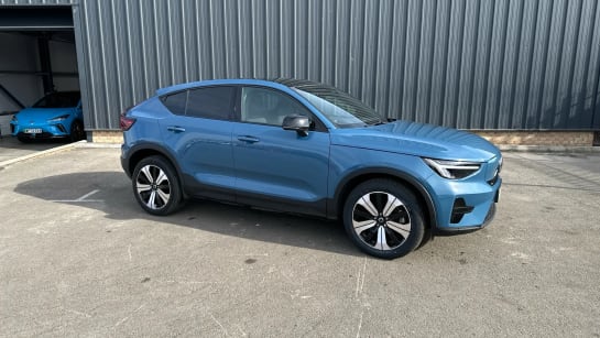 A 2022 VOLVO C40 170kW Recharge Core 69kWh Auto