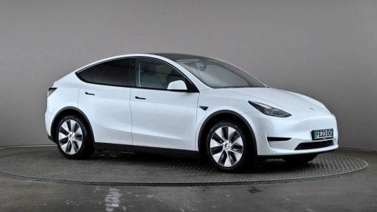 A 2023 TESLA MODEL Y RWD Auto
