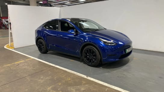 A 2023 TESLA MODEL Y RWD Auto