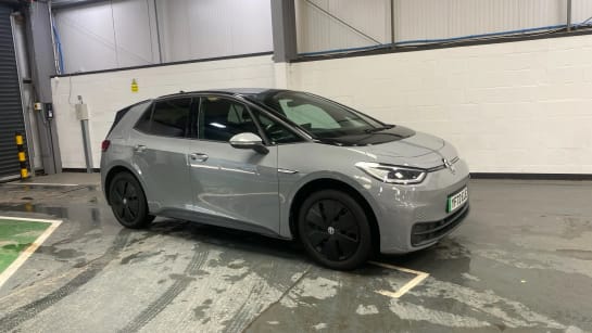 A 2022 VOLKSWAGEN ID.3 150kW Family Pro Performance 58kWh Auto