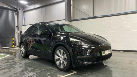 A 2022 TESLA MODEL Y Long Range AWD Auto