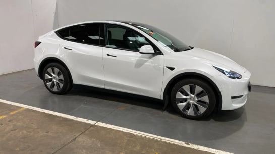 A 2022 TESLA MODEL Y Long Range AWD Auto