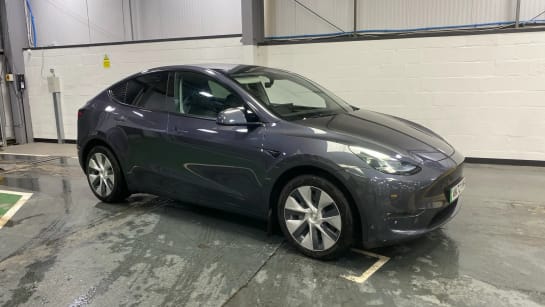 A 2022 TESLA MODEL Y Long Range AWD Auto