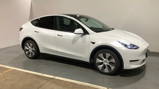 A 2022 TESLA MODEL Y Long Range AWD Auto