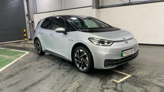 A 2022 VOLKSWAGEN ID.3 107KW Family Pro 58kWh Auto