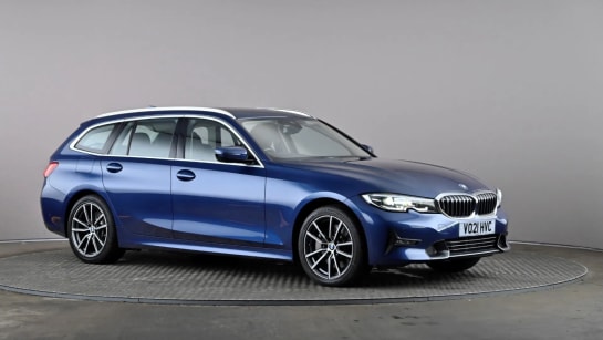 A 2021 BMW 3 SERIES TOURING 330e Sport Pro Step Auto