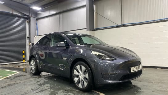 A 2022 TESLA MODEL Y Long Range AWD Auto