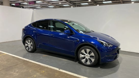 A 2022 TESLA MODEL Y Long Range AWD Auto