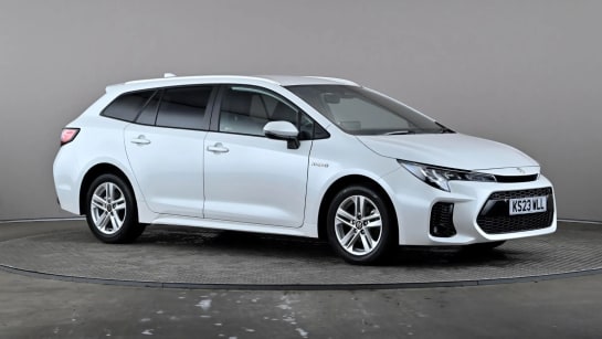 A 2023 SUZUKI SWACE 1.8 Hybrid Motion CVT