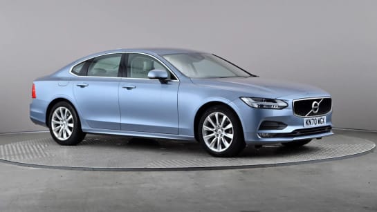 A 2020 VOLVO S90 2.0 T4 Momentum Plus Geartronic