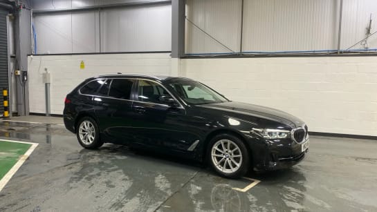 A 2021 BMW 5 SERIES TOURING 520d MHT SE Step Auto