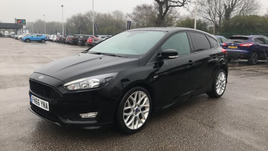 A 2016 FORD FOCUS ST-LINE TDCI