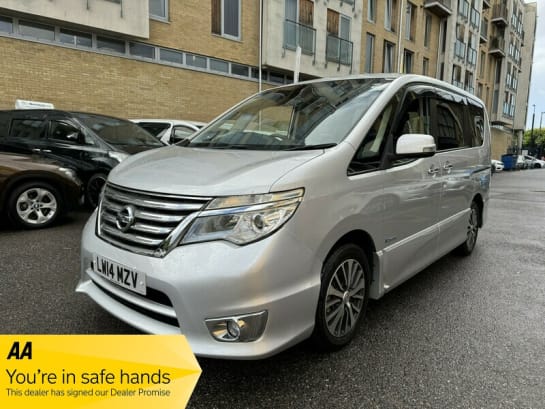 A null NISSAN SERENA 2.0 hybrid high way star