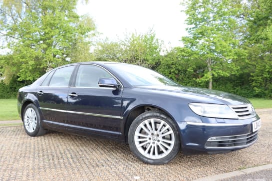 A null VOLKSWAGEN PHAETON 3.0 TDI CR V6 Saloon 4dr Diesel Tiptronic 4Motion Euro 5 (245 ps) Just Serv