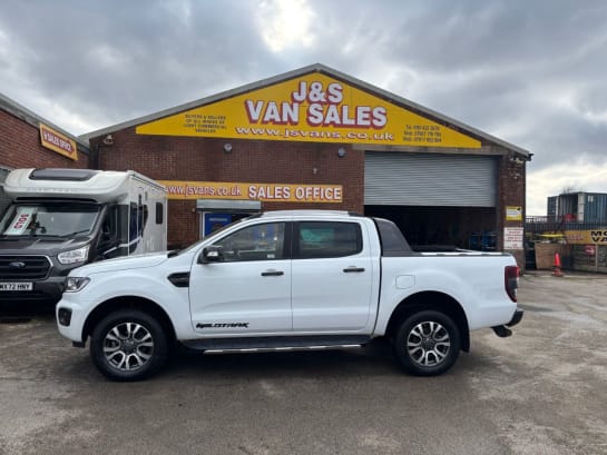 A null FORD RANGER WILDTRACK 4X4 2022/22 REG AUTOMATIC LOW MLS 1 OWNER
