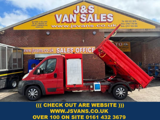 A null FIAT DUCATO 2.3 JTD 35 MultiJet TIPPER TRUCK AUTOMATIC LOW MLS 130 bhp)