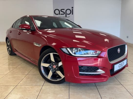 A null JAGUAR XE 2.0d R-Sport Saloon 4dr Diesel Auto Euro 6 (s/s) (180 ps) ALLOYS, B/TOOTH,