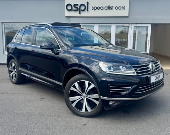 A null VOLKSWAGEN TOUAREG 3.0 TDI V6 R-Line SUV 5dr Diesel Tiptronic 4WD Euro 6 (s/s) (262 ps) CRUISE
