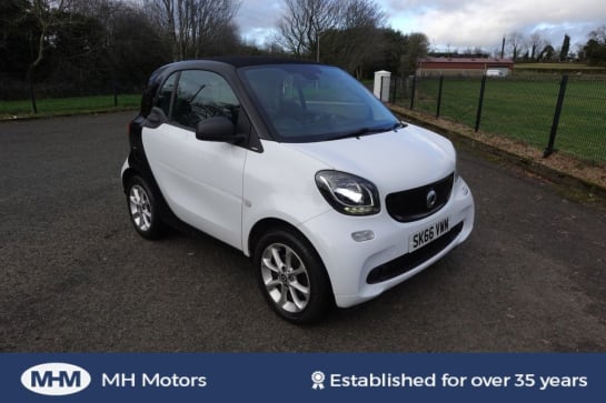 A 2016 SMART FORTWO COUPE PASSION