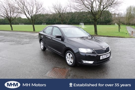 A null SKODA RAPID 1.4 TDI SE Hatchback 5dr Diesel Manual Euro 6 (s/s) (90 ps) CRUISE CONTROL