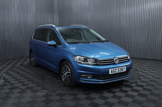 A null VOLKSWAGEN TOURAN 2.0 TDI BlueMotion Tech SEL MPV 5dr Diesel Manual Euro 6 (s/s) (150 ps) ONL