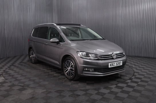 A null VOLKSWAGEN TOURAN 2.0 TDI BlueMotion Tech SEL MPV 5dr Diesel Manual Euro 6 (s/s) (150 ps) GOO
