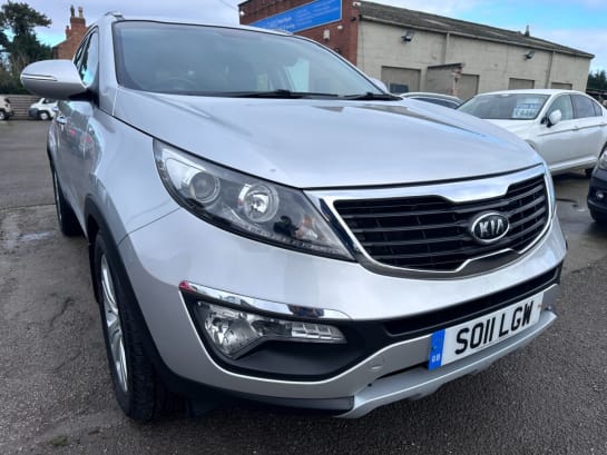 A 2011 KIA SPORTAGE CRDI FIRST EDITION